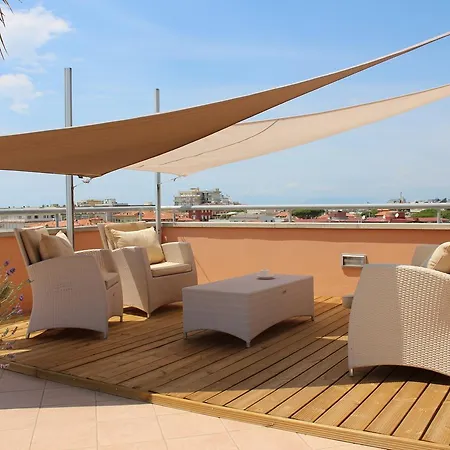 Piccolo 3* Lido di Camaiore